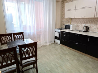 Apartament cu 2 camere, 82 m², Centru, Chișinău foto 7