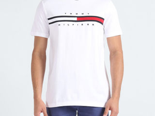 Новые оригинальные футболки Tommy Hilfiger (S,M,L,XL,2XL) foto 2