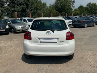 Toyota Auris foto 3