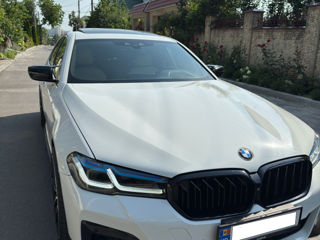 BMW 5 Series foto 2