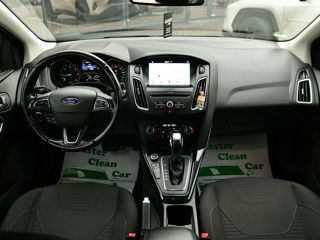 Ford Focus foto 8