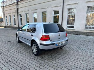 Volkswagen Golf foto 5