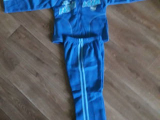 Costum sportiv calduros 100% din bumbac