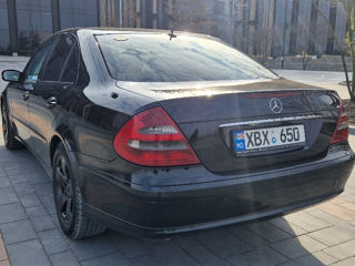 Mercedes E-Class foto 6