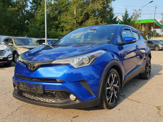 Toyota C-HR foto 1