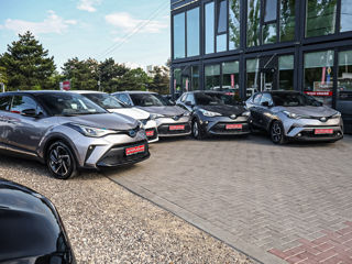 Toyota C-HR фото 1