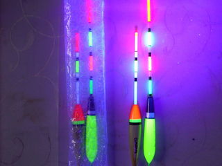 Для рыбалки и дома. Многоцелевой ультрафиолет фонарь 100 LED UV. Суперцена foto 3