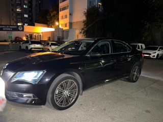 Skoda Superb foto 4