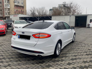 Ford Fusion foto 4