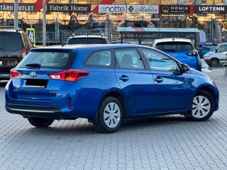 Toyota Auris foto 4