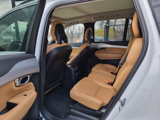 Volvo XC90 foto 10