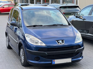 Peugeot 1007 foto 3