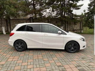 Mercedes B-Class foto 5