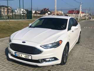 Ford Fusion foto 2