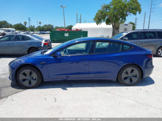 Tesla Model 3 foto 13