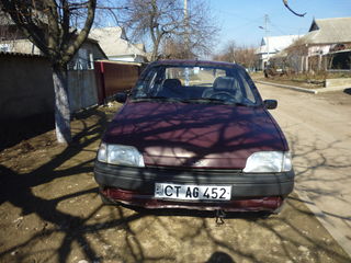 Ford Fiesta foto 1