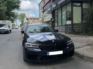 BMW 5 Series фото 1