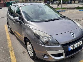 Renault Grand Scenic foto 1