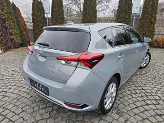 Toyota Auris foto 4