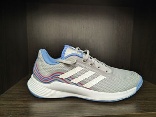 Adidas Novaflight 44