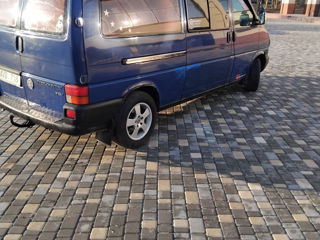 Volkswagen Transporter foto 3