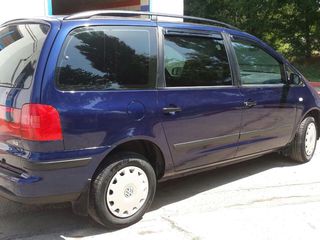 Volkswagen Sharan foto 2