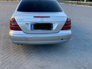 Mercedes E-Class foto 4