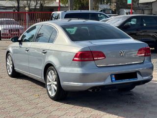 Volkswagen Passat foto 3