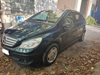 Mercedes B-Class foto 3