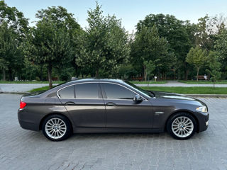 BMW 5 Series foto 3