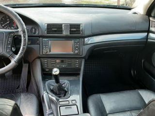 BMW 5 Series foto 9