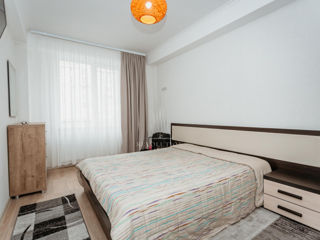 Apartament cu 2 camere, 65 m², Buiucani, Chișinău foto 5