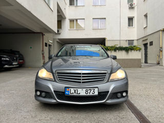 Mercedes C-Class foto 5