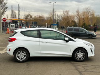 Ford Fiesta foto 6