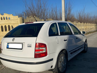 Skoda Fabia foto 2