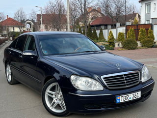 Mercedes S-Class foto 1