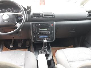 Volkswagen Sharan foto 5