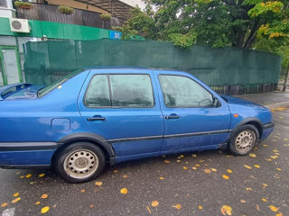 Volkswagen Vento foto 4