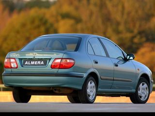 По запчастям Nissan Almera N16 foto 2