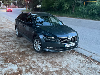 Skoda Superb foto 5