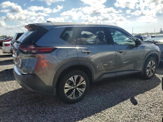 Nissan Rogue foto 4