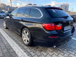 BMW 5 Series foto 3