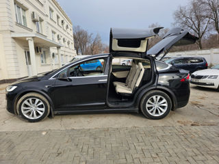 Tesla Model X foto 3