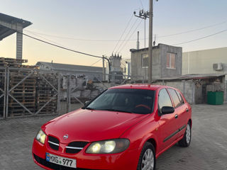 Nissan Almera foto 2