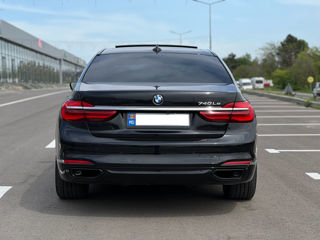 BMW 7 Series foto 8