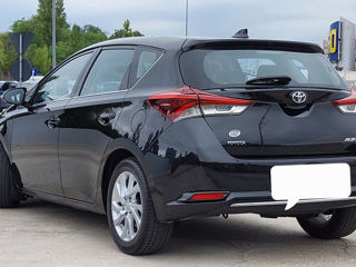 Toyota Auris foto 3