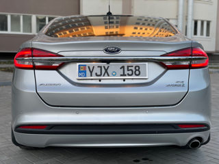 Ford Fusion foto 5