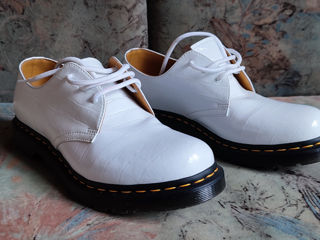 Dr. Martens 1000 %