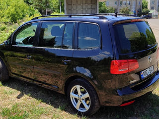 Volkswagen Touran foto 4