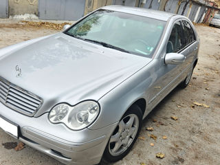 Mercedes C-Class